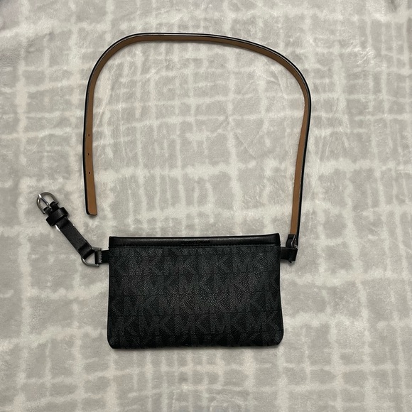 NWOT Michael Kors Fanny Pack - Black main image 5